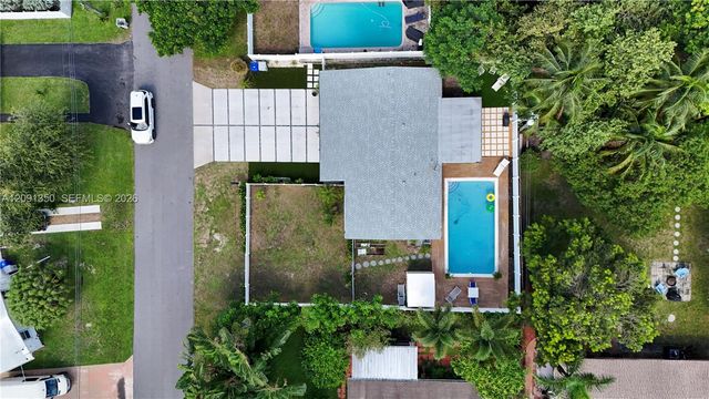 310 NE 12th Avenue, Pompano Beach, FL 33060