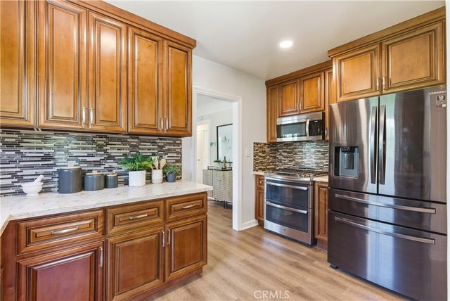 1993 N Marengo Avenue, Pasadena, CA 91103