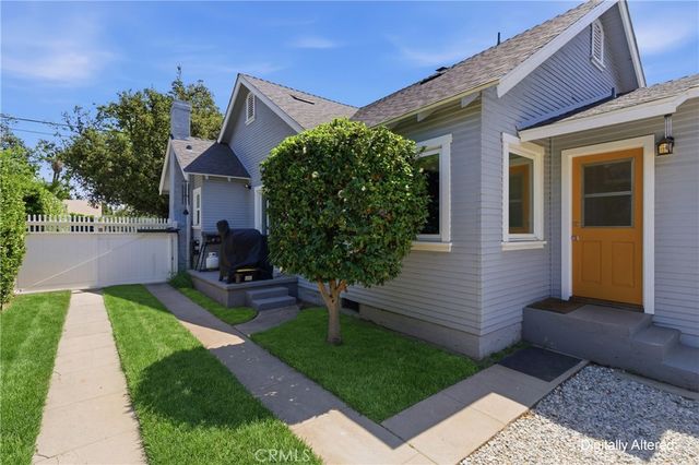 1993 N Marengo Avenue, Pasadena, CA 91103