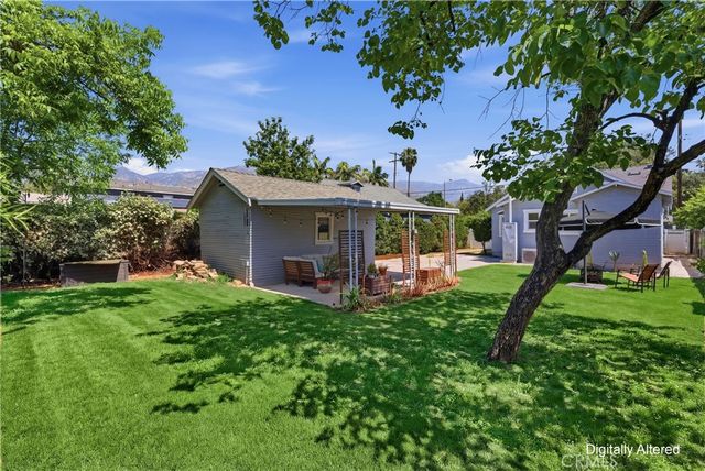 1993 N Marengo Avenue, Pasadena, CA 91103