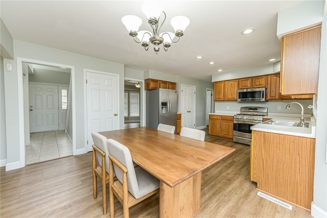 279 Macintosh Drive, Greece, NY 14626