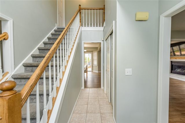 279 Macintosh Drive, Greece, NY 14626