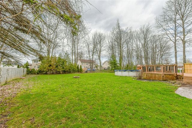 279 Macintosh Drive, Greece, NY 14626