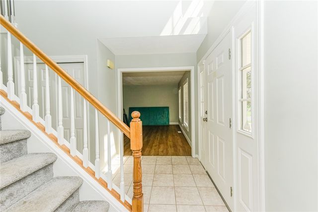 279 Macintosh Drive, Greece, NY 14626