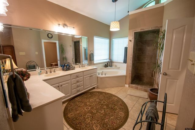 23120 Saddle Ridge Ct., Lindale, TX 75771