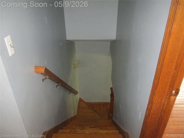 5656 Monroe Street, Dearborn Heights, MI 48125