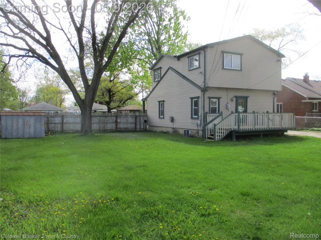 5656 Monroe Street, Dearborn Heights, MI 48125
