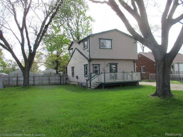 5656 Monroe Street, Dearborn Heights, MI 48125