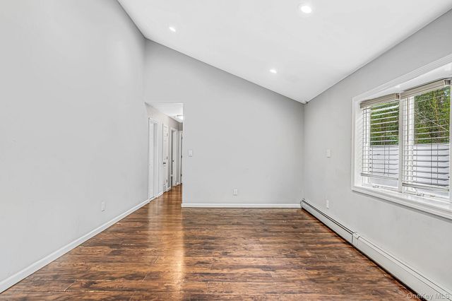 95 W Bartlett Road, Middle Island, NY 11953