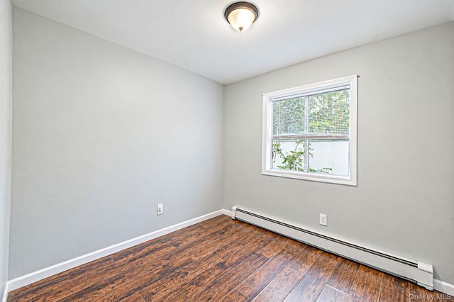 95 W Bartlett Road, Middle Island, NY 11953