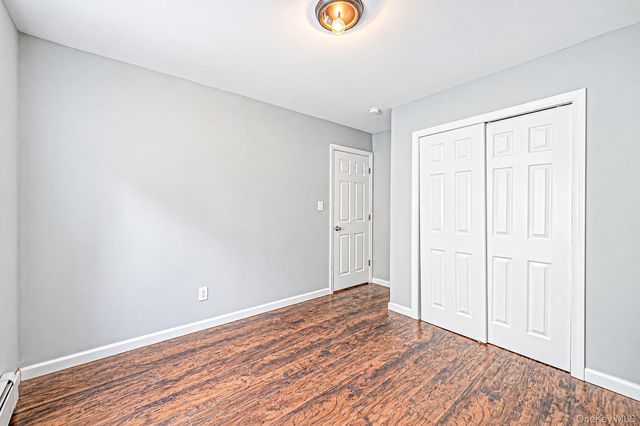 95 W Bartlett Road, Middle Island, NY 11953