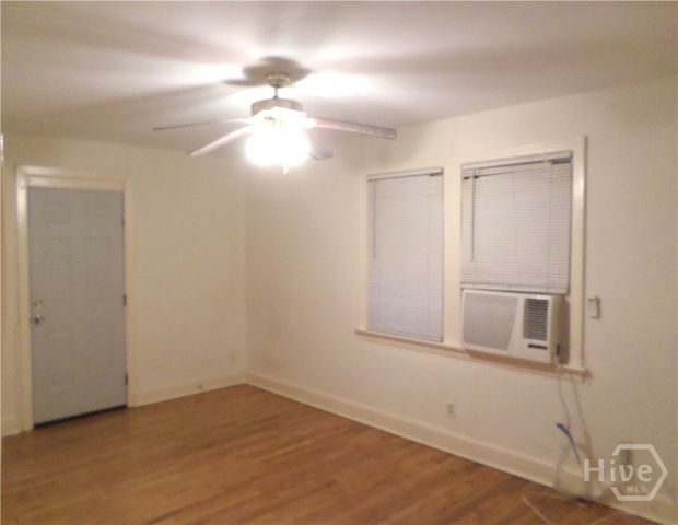3904 Harmon Street up, Savannah, GA 31405