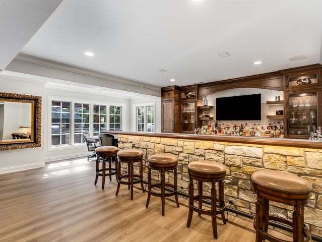4N881 Old Farm Road, St. Charles, IL 60175