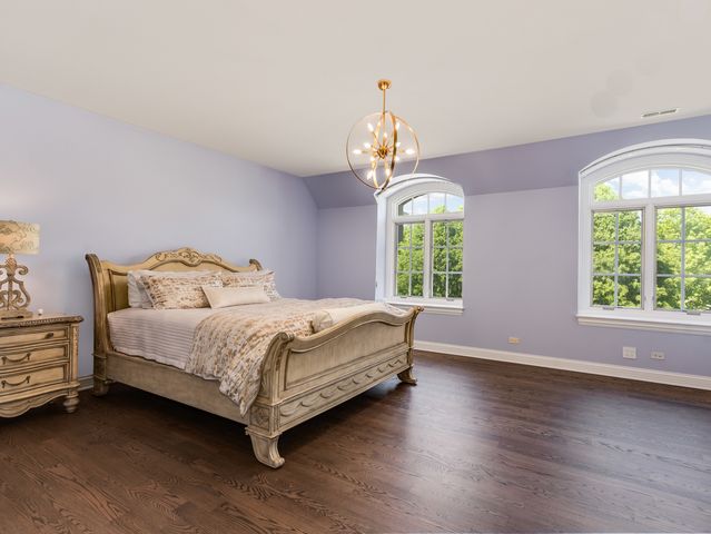 4N881 Old Farm Road, St. Charles, IL 60175