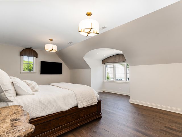 4N881 Old Farm Road, St. Charles, IL 60175
