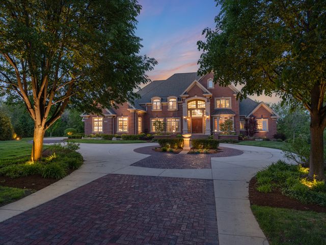 4N881 Old Farm Road, St. Charles, IL 60175