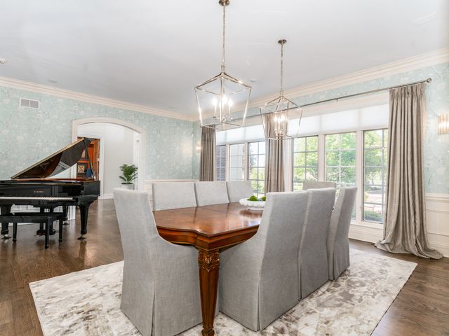 4N881 Old Farm Road, St. Charles, IL 60175