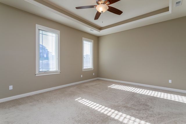 2000 BATES CREEK DR, Columbia, MO 65201