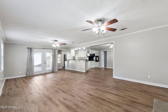 2807 Belair Street, Pascagoula, MS 39567