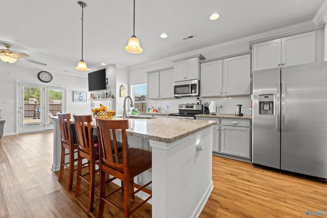 121 Sherwin Avenue, Huntsville, AL 35806