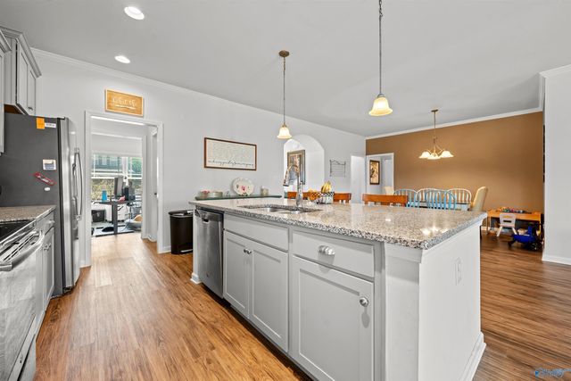 121 Sherwin Avenue, Huntsville, AL 35806