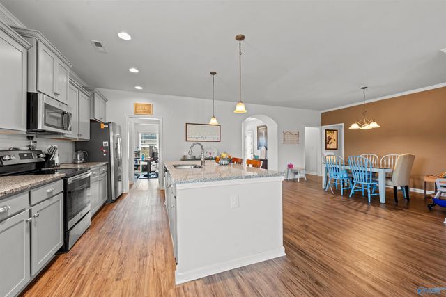 121 Sherwin Avenue, Huntsville, AL 35806