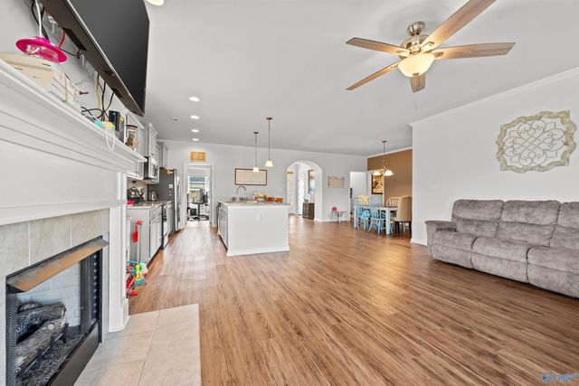 121 Sherwin Avenue, Huntsville, AL 35806