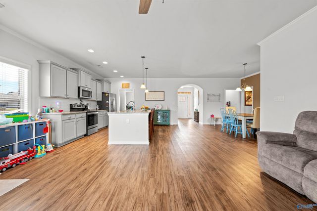 121 Sherwin Avenue, Huntsville, AL 35806