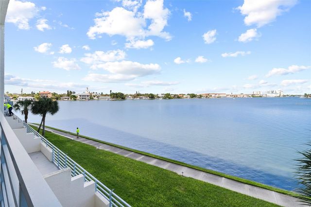 7922 SAILBOAT KEY BOULEVARD S 206, South Pasadena, FL 33707