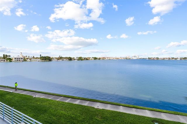 7922 SAILBOAT KEY BOULEVARD S 206, South Pasadena, FL 33707