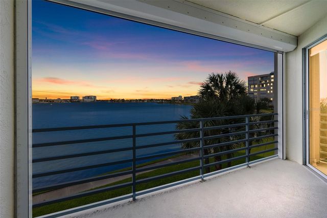 7922 SAILBOAT KEY BOULEVARD S 206, South Pasadena, FL 33707