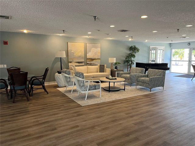 7922 SAILBOAT KEY BOULEVARD S 206, South Pasadena, FL 33707