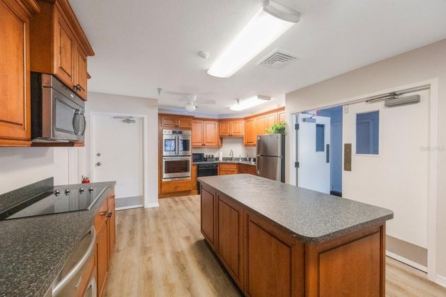 7922 SAILBOAT KEY BOULEVARD S 206, South Pasadena, FL 33707