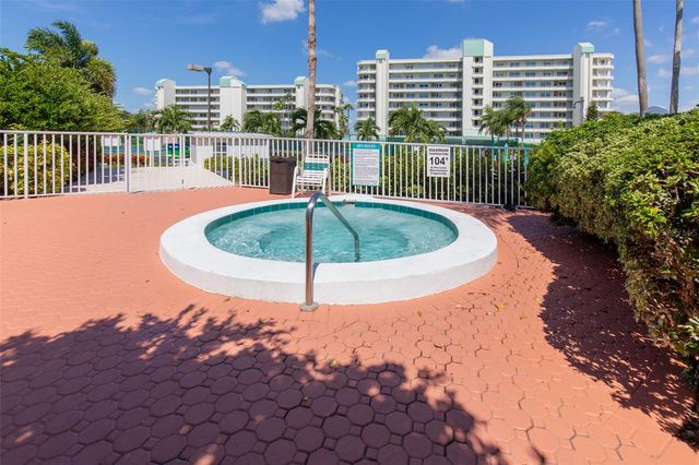 7922 SAILBOAT KEY BOULEVARD S 206, South Pasadena, FL 33707