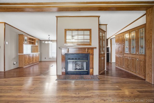 9283 SW Gowen Road, Hartshorne, OK 74547