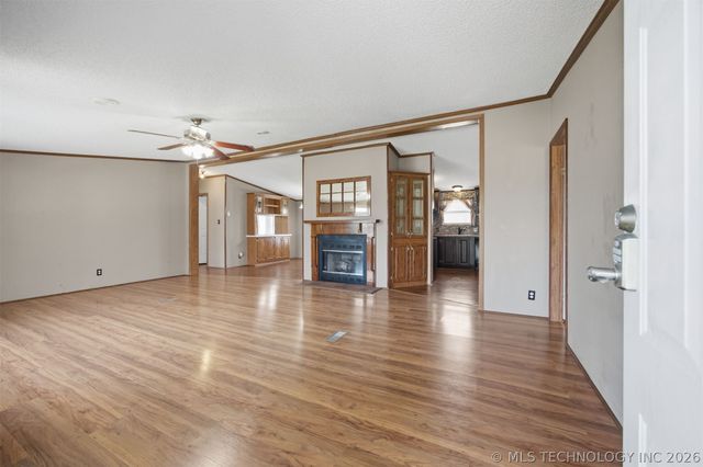 9283 SW Gowen Road, Hartshorne, OK 74547