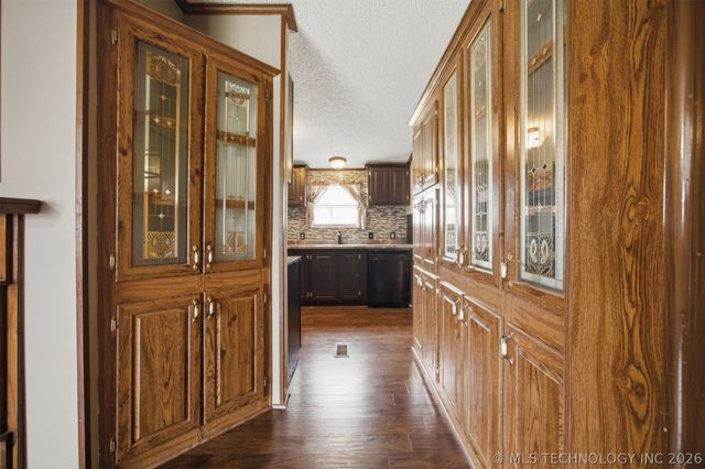 9283 SW Gowen Road, Hartshorne, OK 74547
