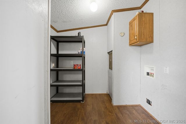 9283 SW Gowen Road, Hartshorne, OK 74547