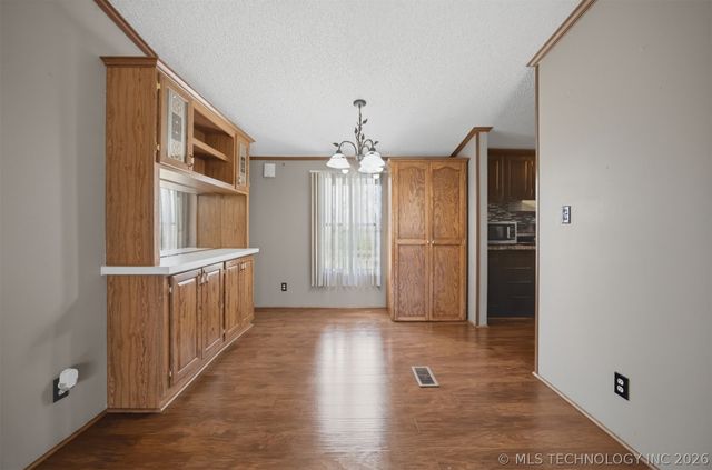 9283 SW Gowen Road, Hartshorne, OK 74547