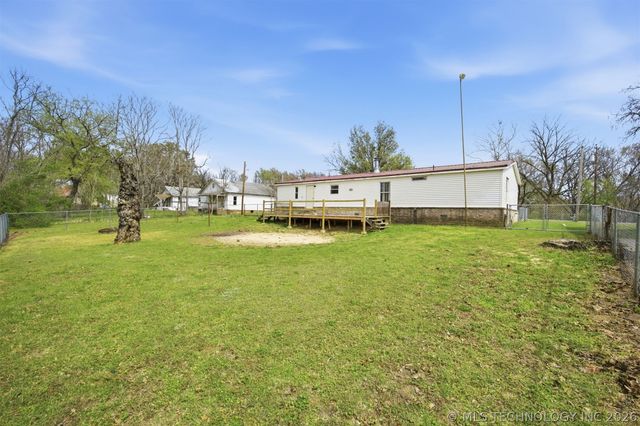 9283 SW Gowen Road, Hartshorne, OK 74547