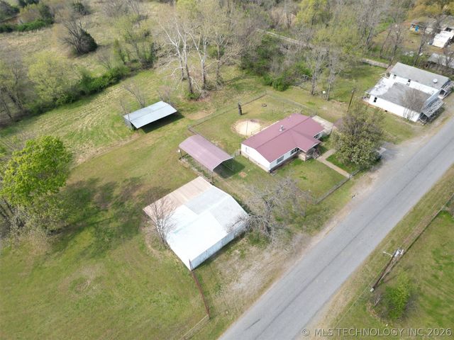 9283 SW Gowen Road, Hartshorne, OK 74547