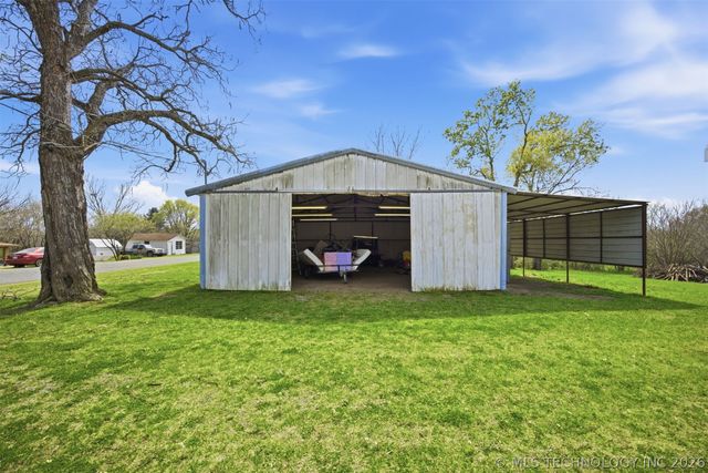 9283 SW Gowen Road, Hartshorne, OK 74547