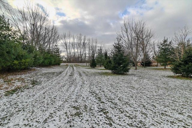 6415 Windsor Prairie Road, Deforest, WI 53597
