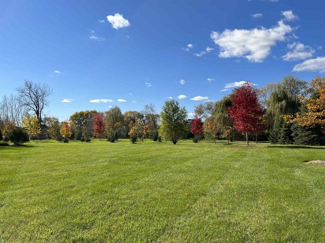 6415 Windsor Prairie Road, Deforest, WI 53597