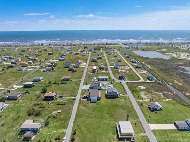 3922 5th Street, Galveston, TX 77554