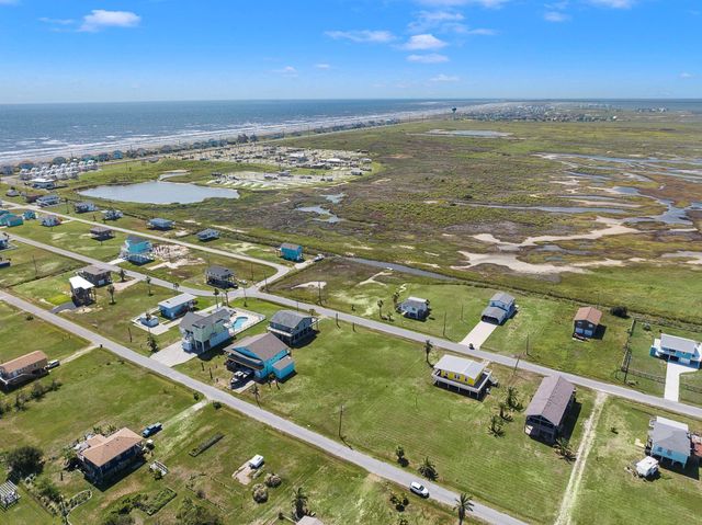 3922 5th Street, Galveston, TX 77554