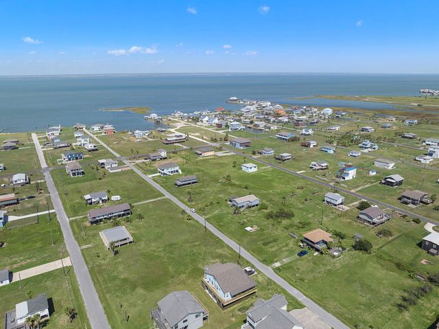 3922 5th Street, Galveston, TX 77554