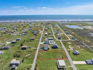 3922 5th Street, Galveston, TX 77554
