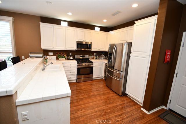2710 Dumalski, Lakewood, CA 90712