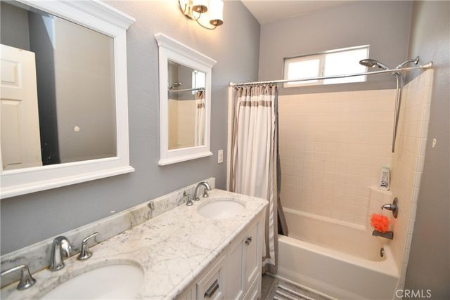 2710 Dumalski, Lakewood, CA 90712
